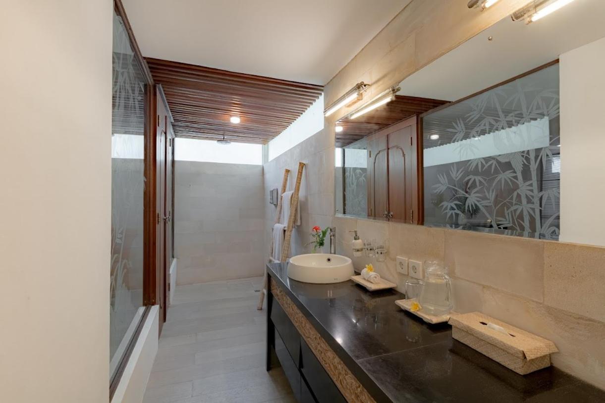 Bali Akasadua Villa Seminyak Exteriör bild